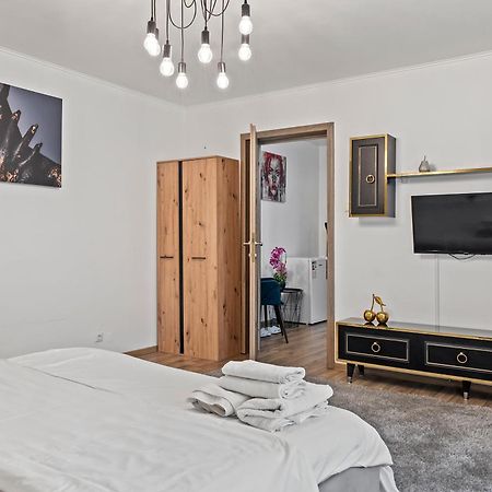 Garsoniera De Lux Si Eleganta Drumul Taberei 부쿠레슈티 외부 사진